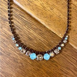 Sorrelli bronze tone necklace with multicolored crystals, in great condition